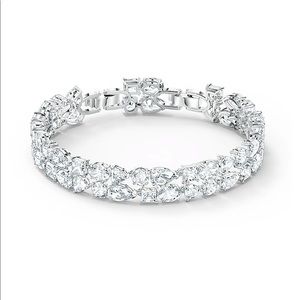 Swarovski Tennis Deluxe bracelet
Mixed crystals cut, White, Rhodium plated